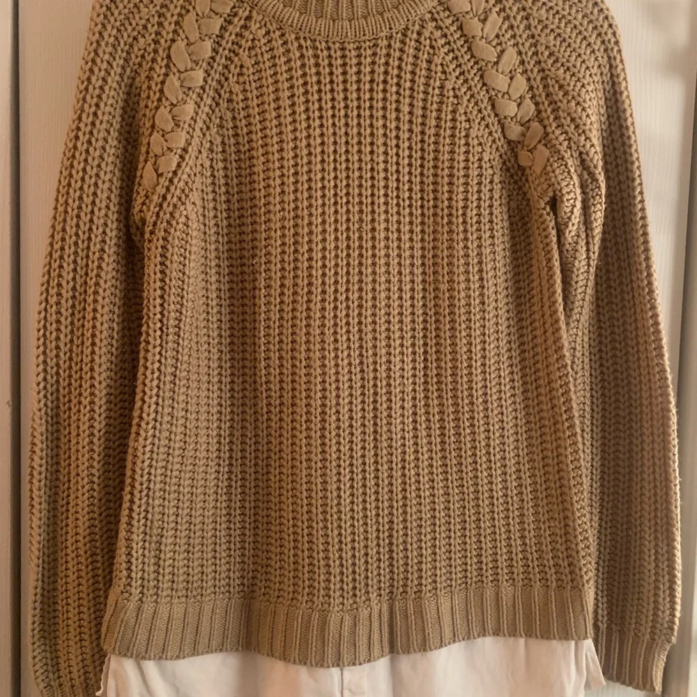 Sweater - Picture 1 of 1